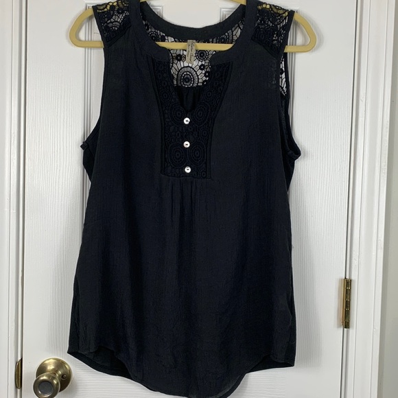 PerSeption Concept black sleeveless top size Lg. Crocheted details - Picture 1 of 6